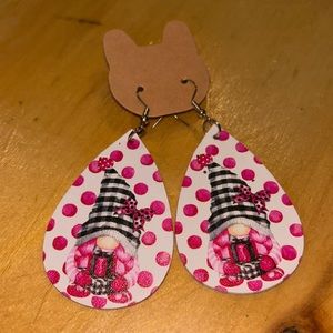 HOST PICK Boutique Valentine’s Day, polkadotted gnome dangle drop earrings -new